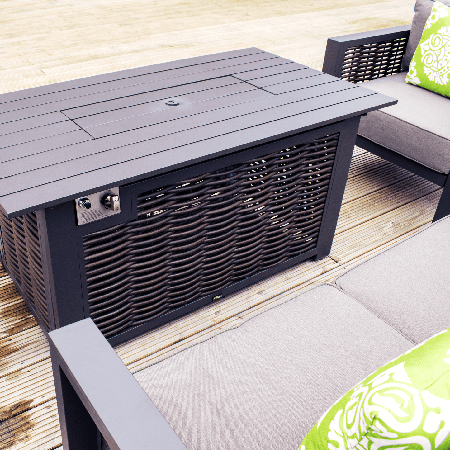 Dallas - 4 Seat Rattan Set With Gas Fire Table